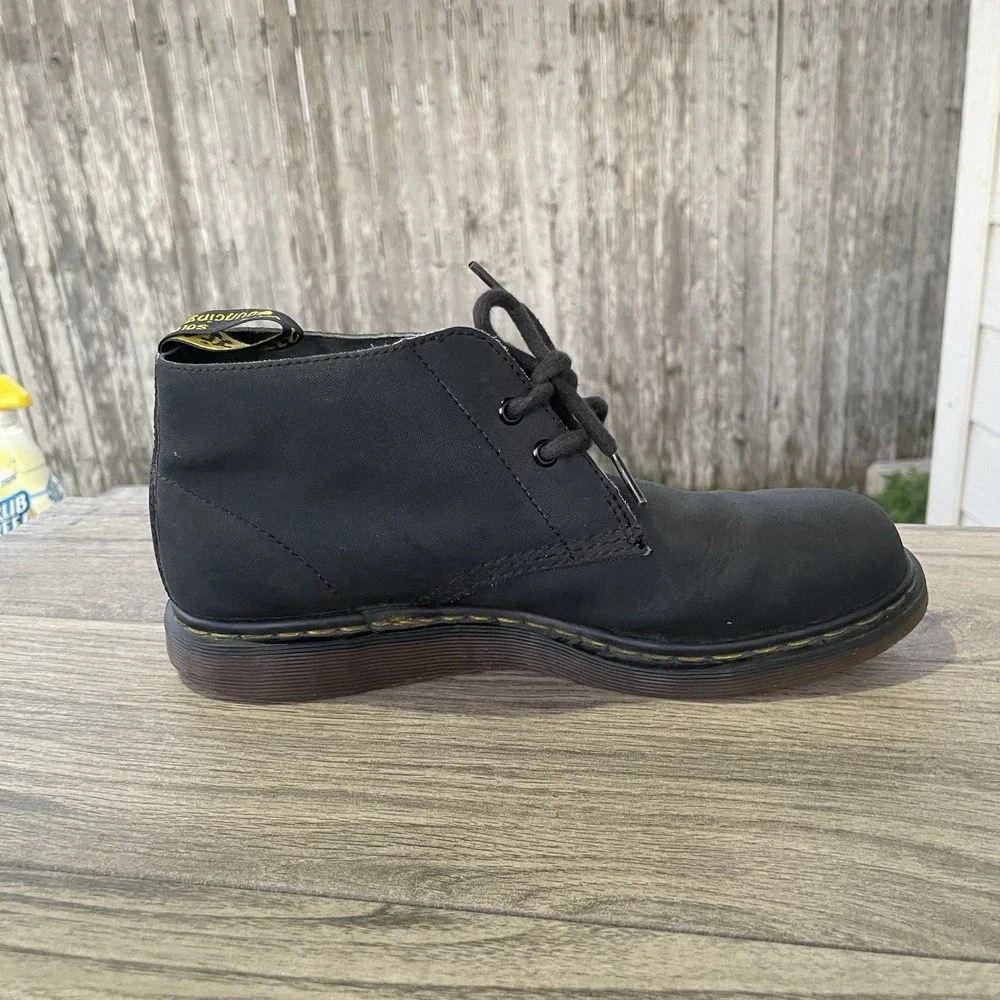 Dr.‎ Martens Manton Boots Men 9 UK 8 Black Leather Chukka Boots Grunge Goth Lace